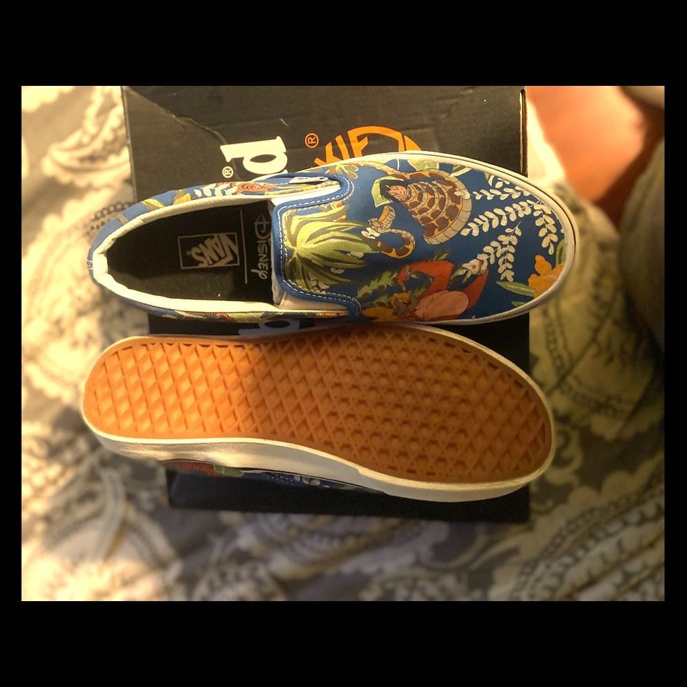 COPY - Disney jungle book vans